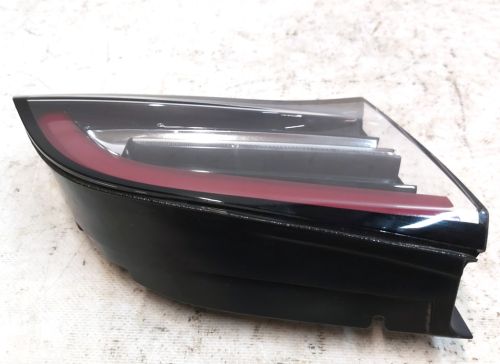 LAMP ASY, LIFTGATE SAE, LH Tesla Model 3, Model Y 1077401-00-G 