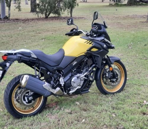 Suzuki V-Strom 650 XT