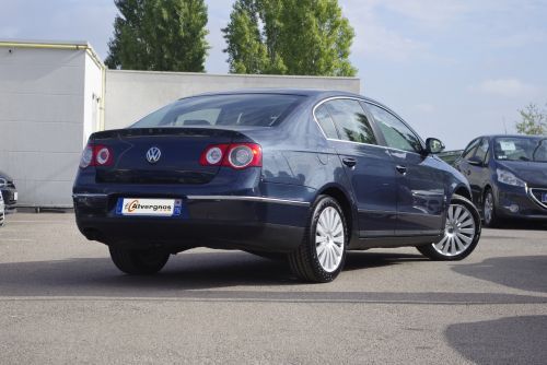 Volkswagen Passat 2006 Used