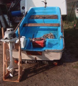 Bateau 3,8 M  + Moteur + Remorque